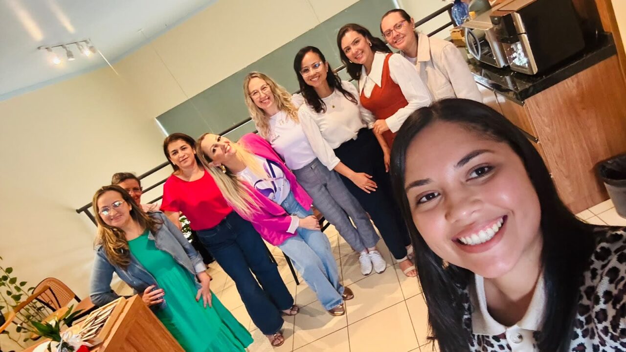Participantes reunidas no fim do primeiro encontro da Nexella